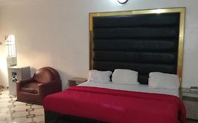 African Princess Hotel, New Haven